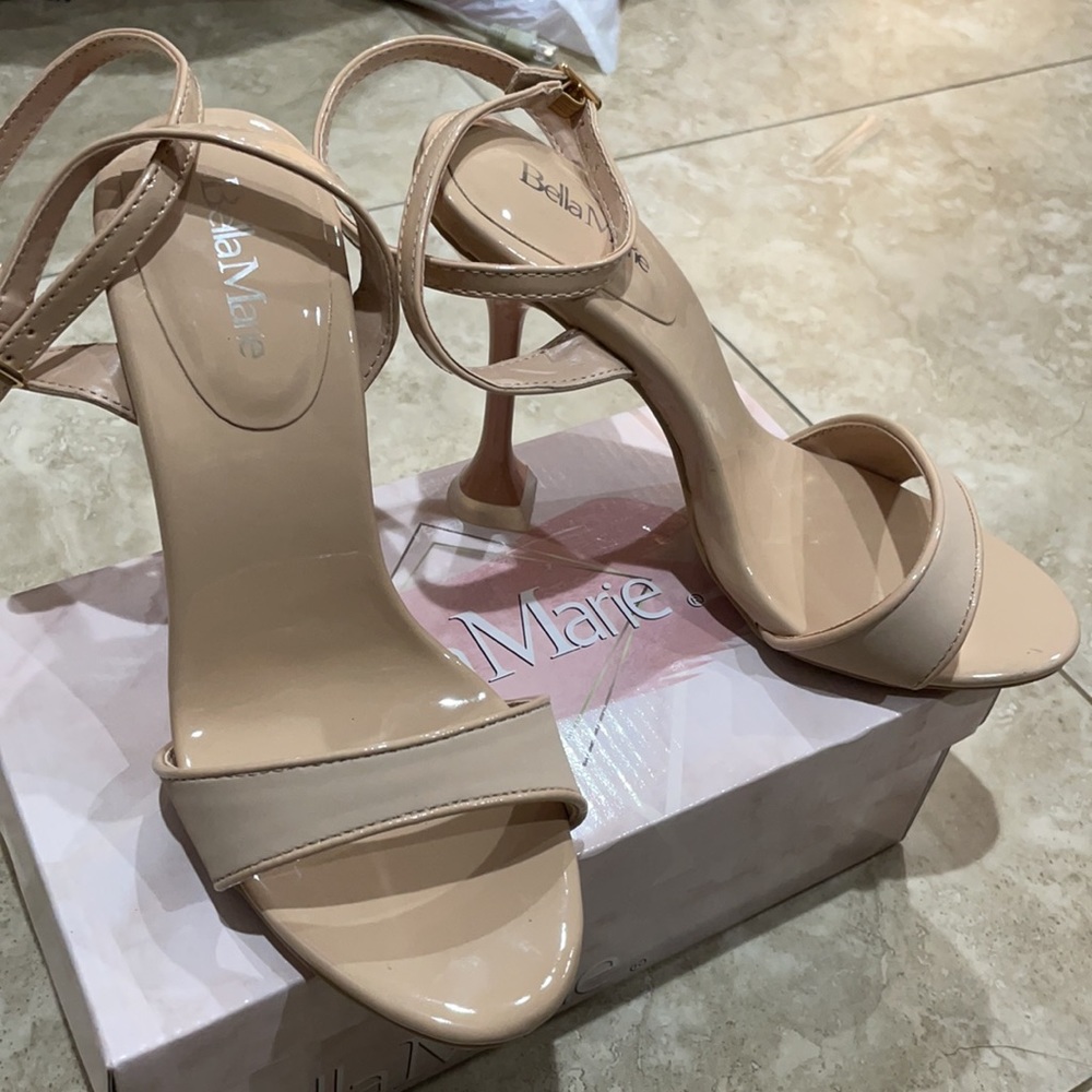 Nude Heels (Bella Marie) Size 7